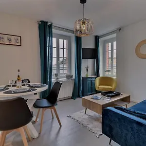 Apartment Les Mots Bleus